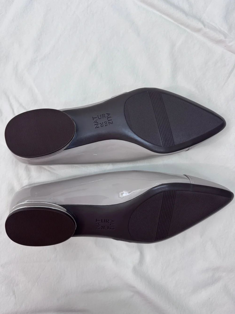 Gray flats - Picture 5 of 6